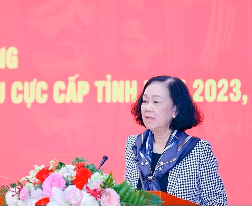 Thuong truc Ban Bi thu: “Can bo chua biet so, hay long tham khong day”