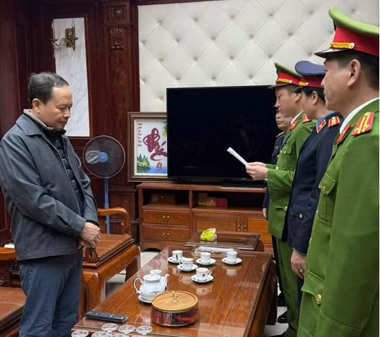 Nop 22,5 ty khac phuc, cuu Bi thu Thanh Hoa Trinh Van Chien duoc giam nhe?