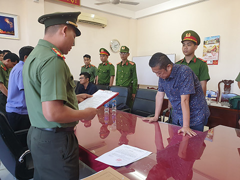 Bắt Chủ tịch HĐTV Công ty TNHH Đầu tư Phát triển PLC Vị Thanh Bat Chu tich HDTV Cong ty TNHH Dau tu Phat trien PLC Vi Thanh