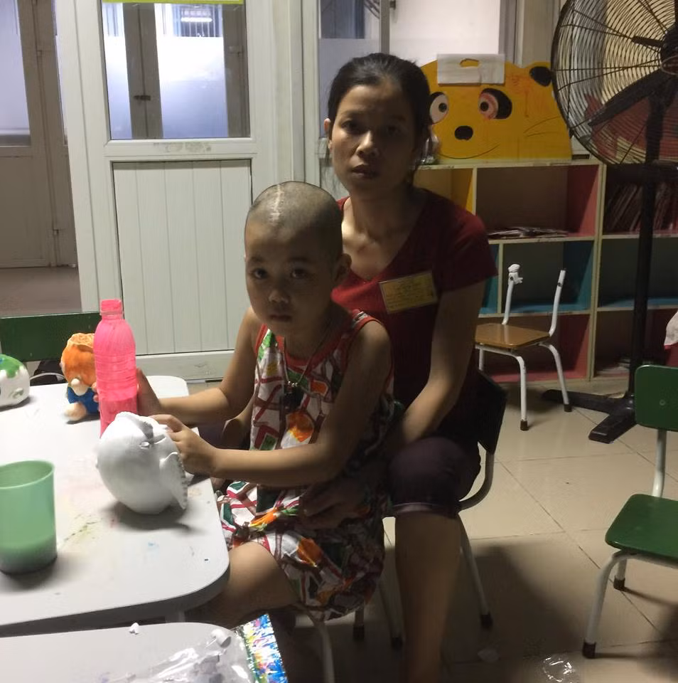 Xot thuong be gai ung thu cu ngo 