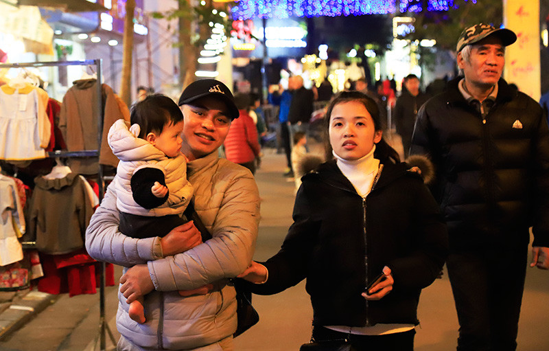 Việc tổ chức chợ hoa Tết truyền thống tại không gian phố bích họa Phùng Hưng, góp phần tạo ra không gian văn hóa nghệ thuật, sinh hoạt cộng đồng và tiền đề hình thành tuyến phố Phùng Hưng phát triển theo hướng du lịch, thương mại.