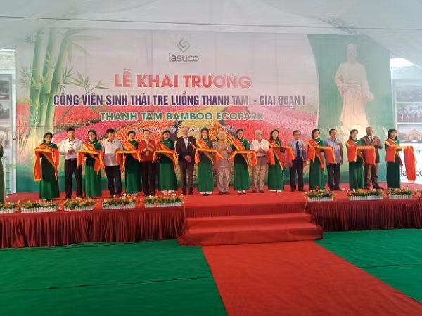 Thanh Hóa: Xây “chui” cả tượng đài Anh hùng dân tộc - Hình 3 Thanh Hoa: Xay “chui” ca tuong dai Anh hung dan toc-Hinh-3