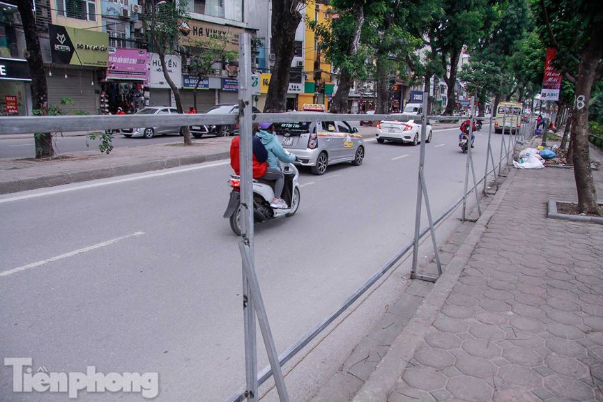 Ha Noi xen via he, ha gan 500 cay xanh de mo rong duong Lang-Hinh-10