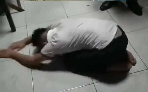 Lúc bị mọi người tạm giữ, tài xế điều khiển xe BMW có biểu hiện "ngáo đá" và liên tục giãy giụa, làm động tác như đang bơi lội. Sau khi tỉnh lại, nam thanh niên này âm thầm rời khỏi hiện trường.