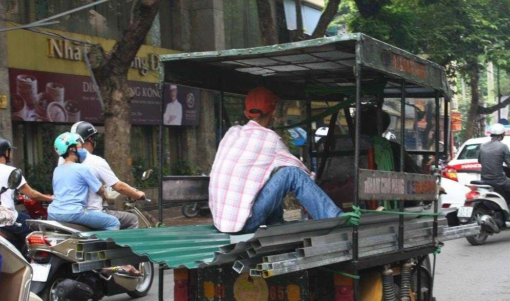 Có không ít vụ tai nạn thương tâm mà nguyên nhân do loại xe không đảm bảo kĩ thuật này.