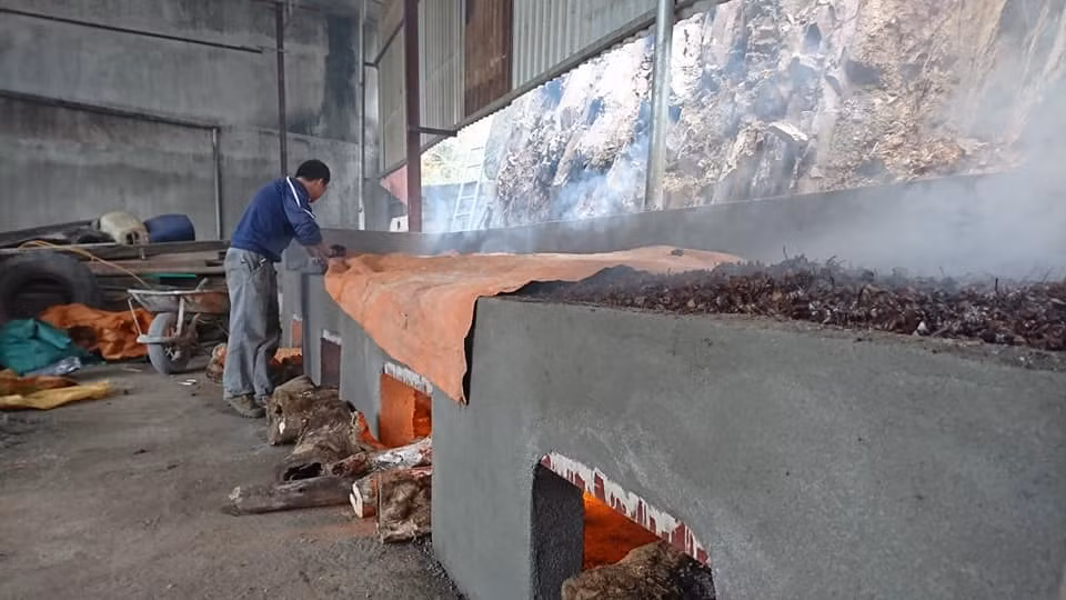 Lò sấy hoạt động hết công suất.