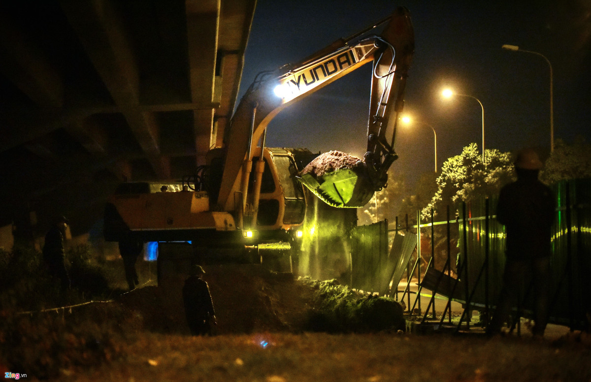 Theo Ông Ngô Mạnh Tuấn, Phó giám đốc sở GTVT Hà Nội, việc xén hè, mở rộng một số tuyến đường trước đây đã cho kết quả khả quan về giảm thiểu ùn tắc giao thông nên UBND TP Hà Nội tiếp tục thực hiện việc mở rộng mặt đường trên vành đai 2 và vành đai 3.