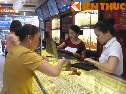 Vang tuot doc khong phanh, can trong dau tu luot song?