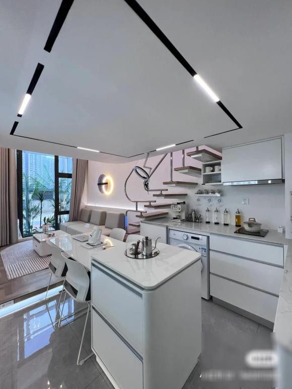 Nhưng nhờ cách khéo sắp xếp đã đem lại không gian sống thoải mái.