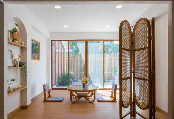 Không gian trong nhà đầy đủ tiện nghi.