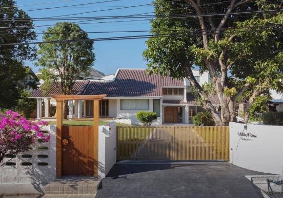 Ngôi nhà được thiết kế theo hướng mở, gần gũi thiên nhiên.