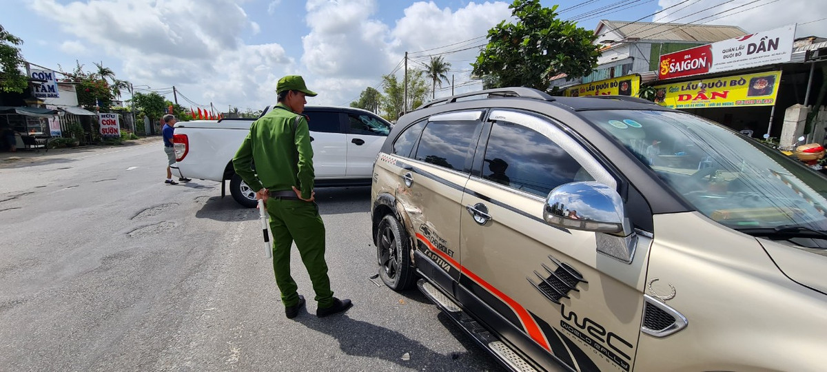 Nhận được tin báo, lực lượng chức năng nhanh chóng có mặt tại hiện trường.