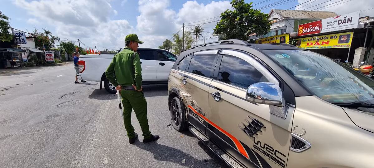 Nhận được tin báo, lực lượng chức năng nhanh chóng có mặt tại hiện trường.