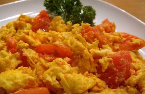 Vi sao canh trung ca chua bo hon ca nhan sam?-Hinh-2