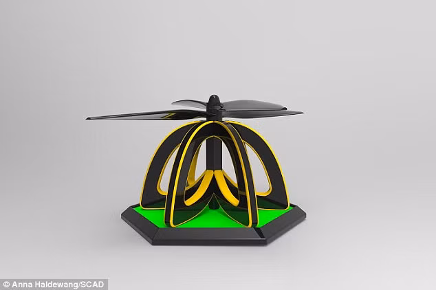 "Khi lật ngược con robot lên, bạn sẽ thấy hình bông hoa, đây là cách tôi dùng để tôn vinh vai trò của những bông hoa trong quá trình thụ phấn", Anna Haldewang chia sẻ. (Nguồn Dailymail)