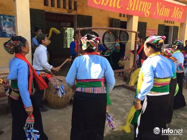 Linh thieng Le khai ha cua nguoi Muong o suoi ca than-Hinh-10