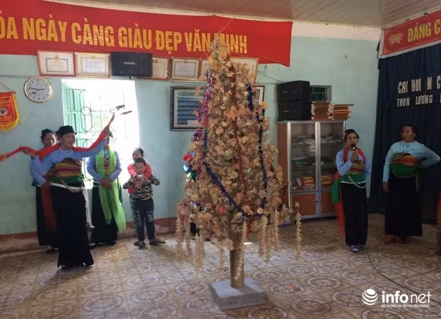 Linh thieng Le khai ha cua nguoi Muong o suoi ca than-Hinh-2