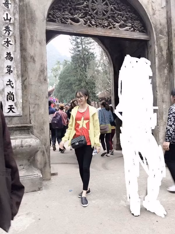 Chet ngat doc chieu chinh sua anh cua dan mang-Hinh-2