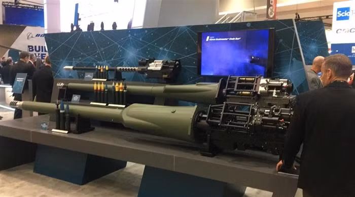 Lục quân Mỹ hiện có khoảng 2.000 chiếc Stryker, gồm nhiều phiên bản khác nhau. Nó có thể đạt tốc độ tối đa 105 km/h, mang được 200 lít nhiên liệu và vận hành được một quãng đường dài 530 km. Động cơ với mô men xoắn cực đại 780 Nm khiến Stryker có thể mang theo 2,9 tấn hàng hóa và kéo thêm được một chiếc xe 5 tấn phía sau.