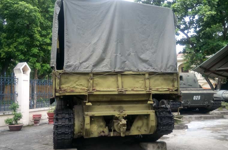 Đội phá bom 93 Bộ tư lệnh Công binh đã sử dụng chiếc xe phóng từ số hiệu LA-4320 này để phá bom từ trường, thủy lôi của Mỹ rải ở Cửa Tùng, Cửa Việt, Đông Trường Sơn, tỉnh Quảng Bình, Quảng Trị năm giai đoạn 1968-1972.