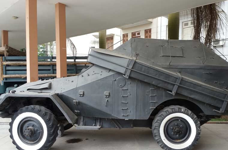 BTR-40 bọc giáp dày 6-8m đủ sức chống lại đạn súng máy hạng nhẹ, mảnh bom pháo. Nó có thể di chuyển với tốc độ đến 80km/h, tầm hoạt động 430km.