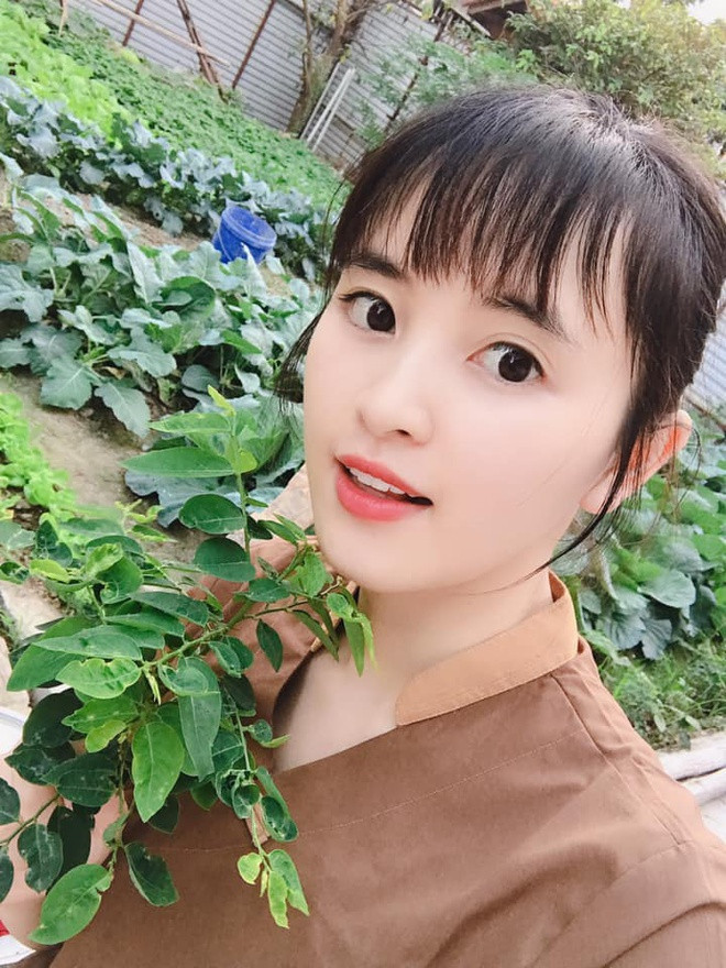 Hiện trang cá nhân của Thanh Tâm có hơn 44.000 lượt theo dõi. Cô cũng thường xuyên chia sẻ những bài đăng hướng thiện, châm ngôn sống tâm đắc cùng loạt ảnh khoe nhan sắc.