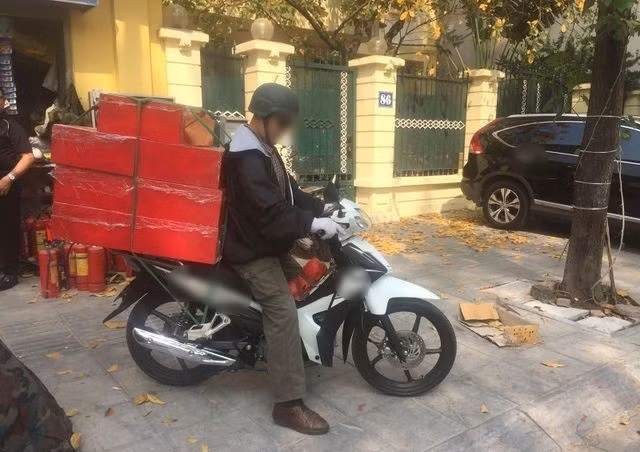 Nghe shipper “ca kiem” mua dich-Hinh-3