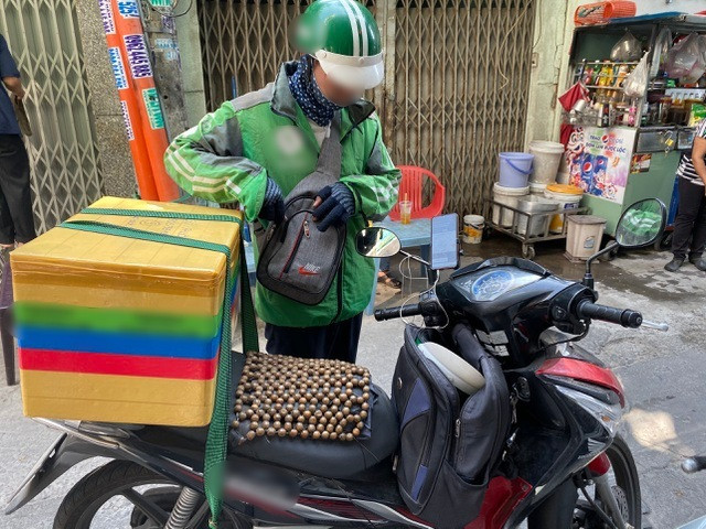 Nghe shipper “ca kiem” mua dich