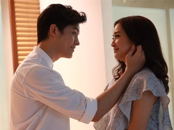 Choang vang khi den nha chong tuong lai thay dua be chay ra goi bo (YH)-Hinh-2