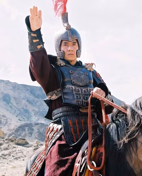 AI phuc hoi guong mat cua Thanh Long nam 27 tuoi-Hinh-5