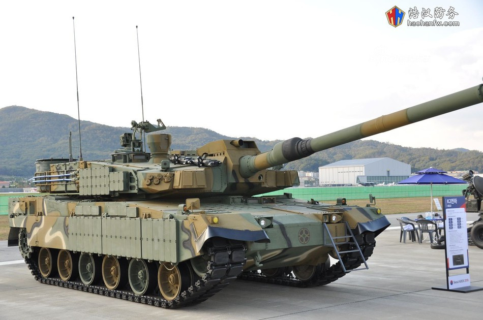 Xe tăng K2 sử dụng gói năng lượng hybrid đã vượt qua bài kiểm tra độ bền sau 3.200 km sử dụng vào đầu năm nay. Không có bất thường nào được tìm thấy trong quá trình thử nghiệm. Hiệu suất của thiết bị Đức tích hợp vào K2 một lần nữa được xác nhận.