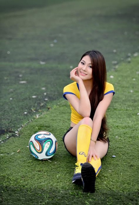 Đinh Thị Phương là cựu SV trường ĐH Nông Lâm TP HCM, hiện đang dần hoàn tất chương trình thạc sĩ Quản trị kinh doanh tại một trường đại học của Thụy Sĩ, cơ sở Hà Nội.