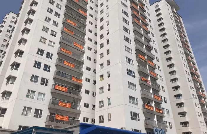 Chung cu xay vuot tang, ngang nhien sai pham: Trach nhiem co quan quan ly o dau?-Hinh-3