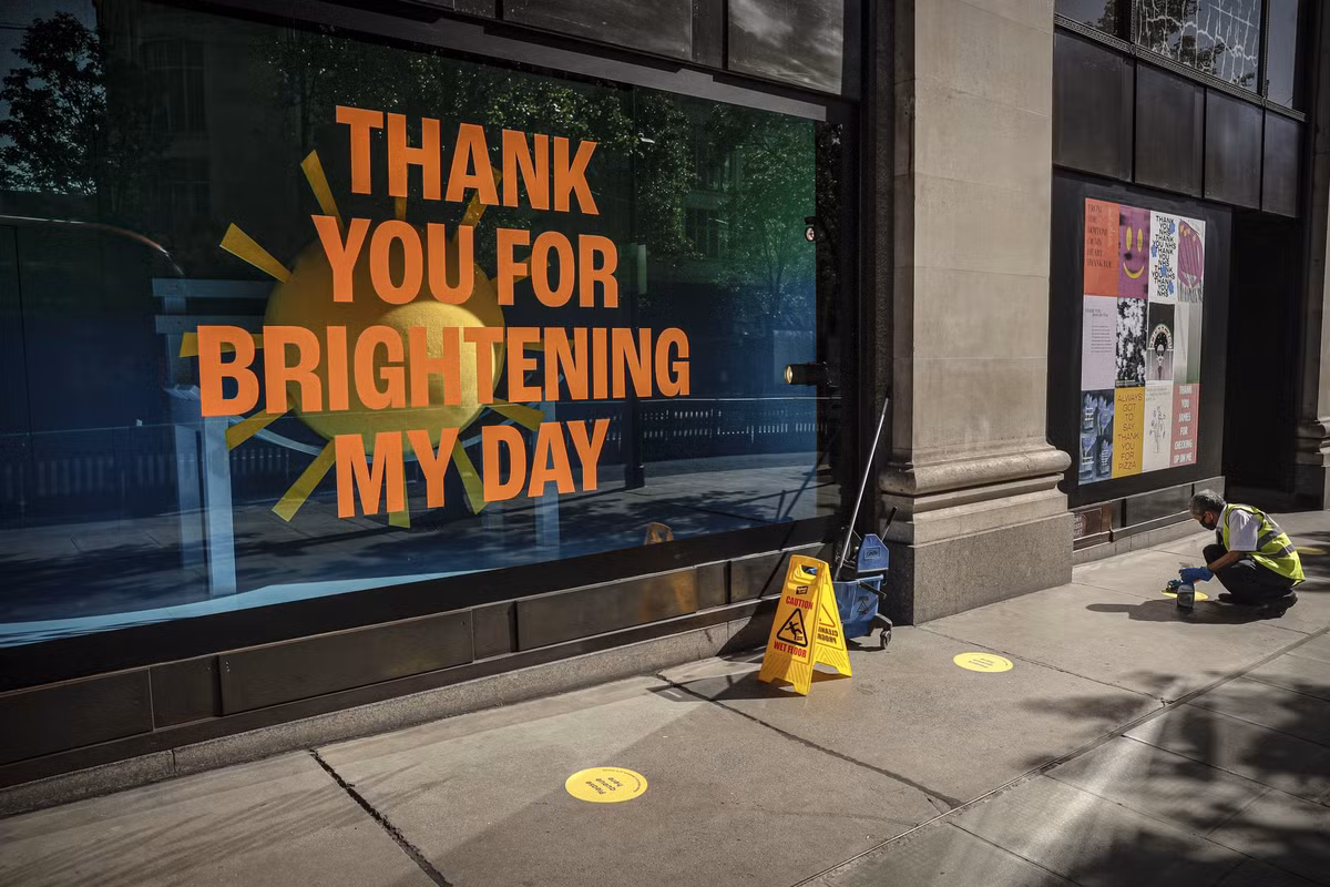 COVID-19: Cuoc song o Chau Au gio ra sao?-Hinh-14