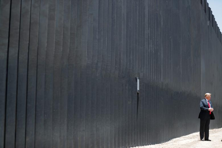 Chuyến thăm của Tổng thống Trump tới bang Arizona có ý nghĩa quan trọng, bởi đây không chỉ là bang chiến địa trong cuộc bầu cử năm 2020 mà còn là một "điểm nóng" về COVID-19.