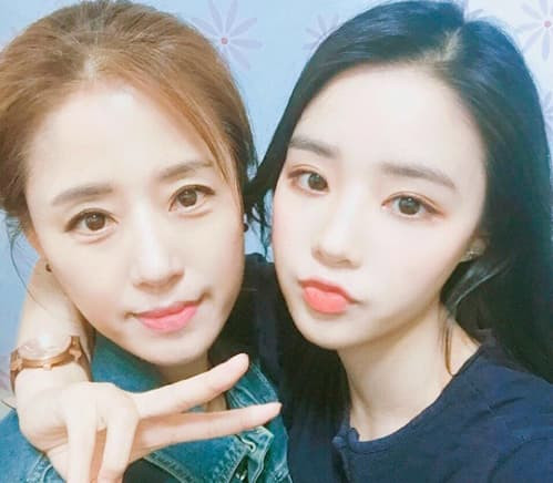 Buc anh gay lu tren mang xa hoi: ai la me, ai la con?-Hinh-7