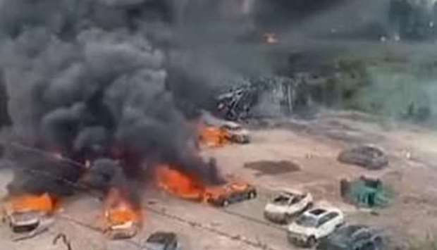 Hai hung hien truong no xe bon o Trung Quoc, nhieu thuong vong-Hinh-4