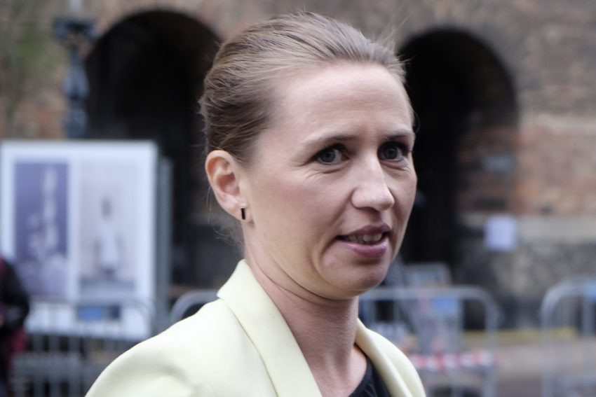 Bà lãnh đạo Đảng tham gia cuộc tổng tuyển cử năm 2019 và thành lập liên minh giành thế đa số trong Quốc hội. Sau đó, Nữ hoàng Margrethe II đã ủy quyền cho bà Mette Frederiksen dẫn đầu các cuộc đàm phán thành công để đi đến việc thành lập một chính phủ mới. Ảnh: EV.