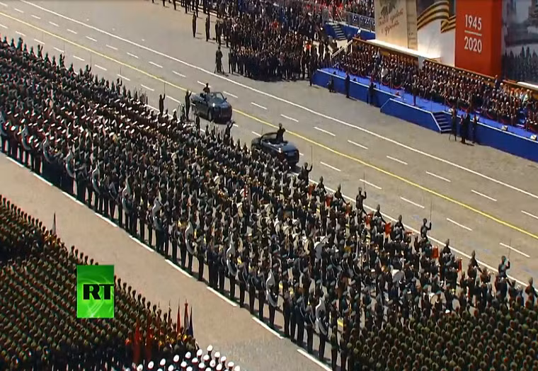 Được biết, lễ duyệt binh mừng Ngày Chiến thắng được tổ chức thường niên vào ngày 9/5. Tuy nhiên, do tình hình dịch bệnh COVID-19, lễ kỷ niệm năm nay phải lùi tới ngày 24/6.