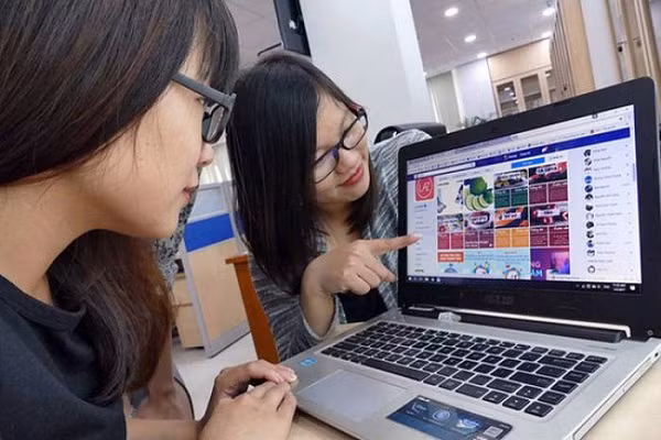 Ai dang tiep tay cho nguoi kinh doanh qua mang tron thue?