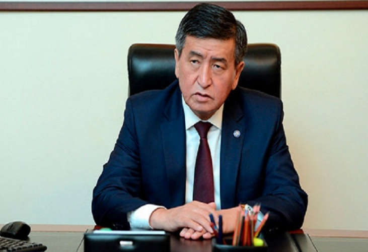 Tổng thống Sooronbay Jeenbekov sinh ngày 16/11/1958 tại Biy-Myrza, Osh, trong một gia đình có 9 anh chị em. Ông từng theo học tại Học viện Nông nghiệp Kyrgystan. Năm 2003, ông tốt nghiệp chuyên ngành Kế toán của Đại học Nông nghiệp Quốc gia Kyrgystan. Ảnh: IP.