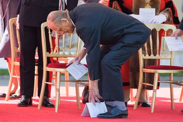 Loat hinh day bat ngo ve Hoang than Philip-Hinh-12