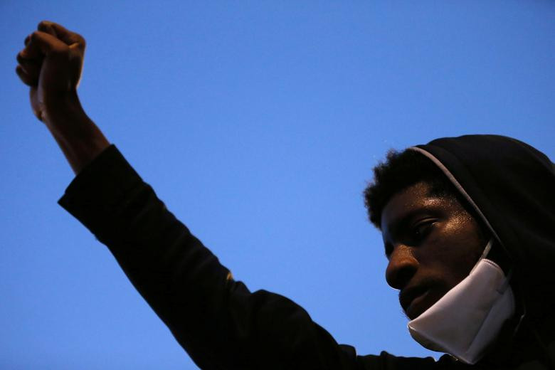 Loat hinh moi nhat ve cuoc bieu tinh, bao dong tai My-Hinh-12