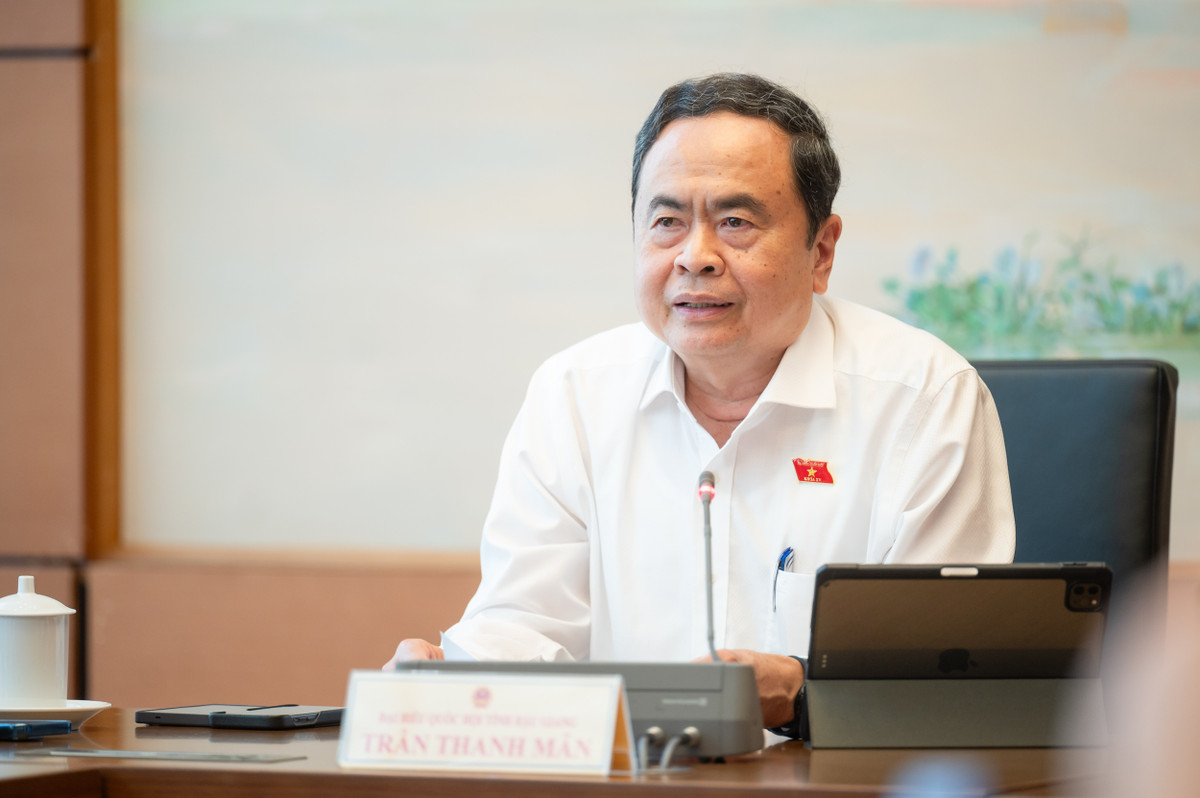 Chủ tịch Quốc hội: Việc gì phân cấp được cho địa phương thì phải phân cấp mạnh Chu tich Quoc hoi: Viec gi phan cap duoc cho dia phuong thi phai phan cap manh