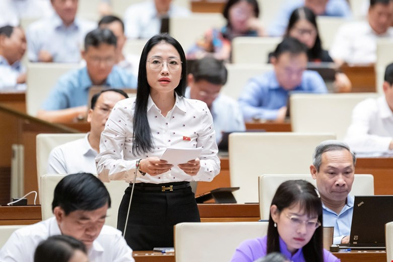 Van co chuyen giao vien goi y va hoc tro phai hoc them-Hinh-2