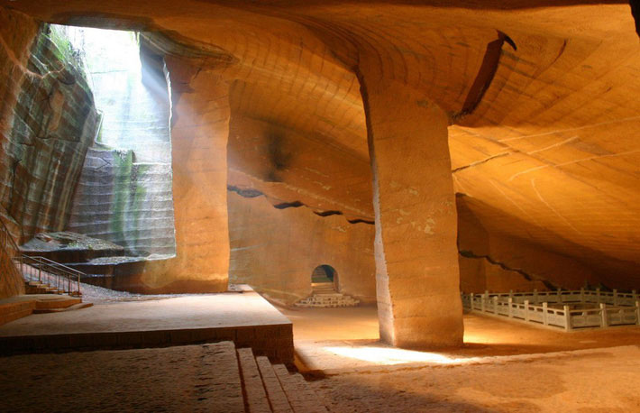 Có một số giả thuyết cho rằng nó có thể được sử dụng như một nơi trú ẩn, hầm quân sự, cấu trúc dùng cho nghi lễ hoặc cung điện bí mật của giới thượng lưu. Tuy nhiên, các giả thuyết này vẫn chưa thể giải thích hết các bí ẩn của kỳ quan này.