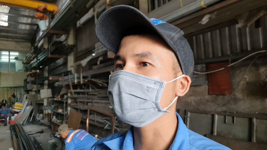 Lời kể của những người cứu các công nhân ngạt khí ở Bình Chánh - Hình 3 Loi ke cua nhung nguoi cuu cac cong nhan ngat khi o Binh Chanh-Hinh-3