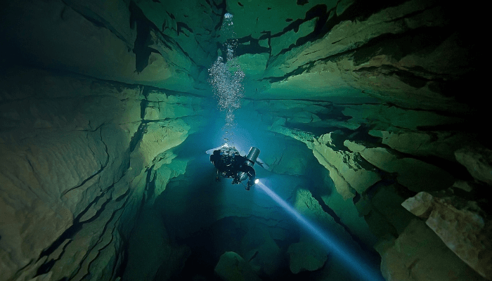 Điều này chứng tỏ chiếc đĩa có nguồn gốc nhân tạo và đã tồn tại trong khoảng 140.000 năm.