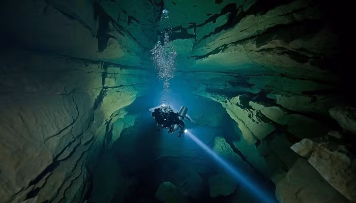 Điều này chứng tỏ chiếc đĩa có nguồn gốc nhân tạo và đã tồn tại trong khoảng 140.000 năm.