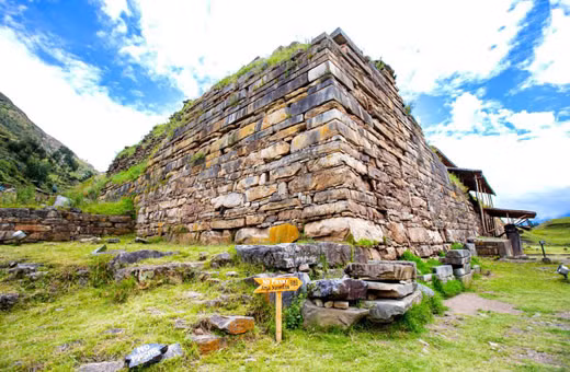 Di tích Chavin de Huantar, được UNESCO công nhận là Di sản thế giới vào năm 1985, hiện vẫn là một trong những điểm đến hấp dẫn cho nhà khảo cổ và du khách từ khắp nơi trên thế giới.